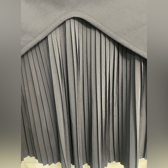 lululemon Pleat to Street Long Sleeve Top Black Size 6 - Picture 8 of 9